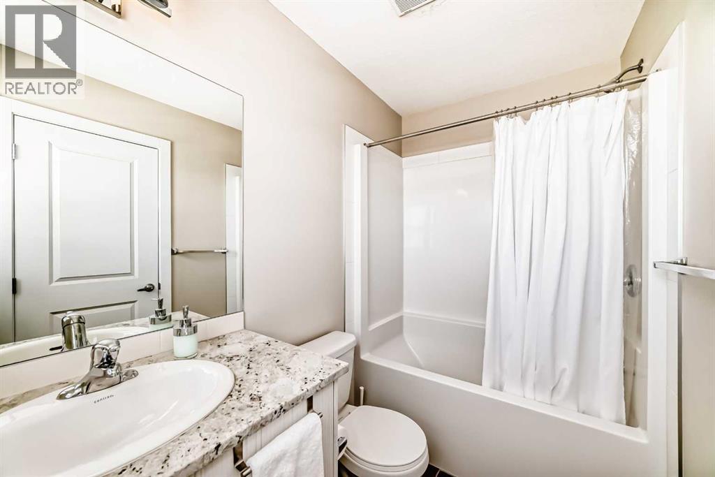 Single Family House 5 Level for Sale in  Sage Hill Grove NW Sage Hill Calgary 