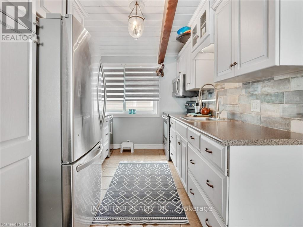 257 RIDGE ROAD S - 10