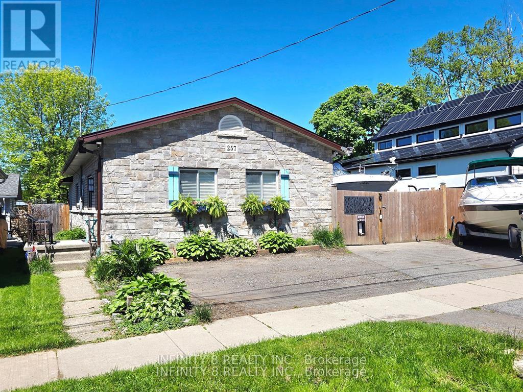 257 RIDGE ROAD S - 2