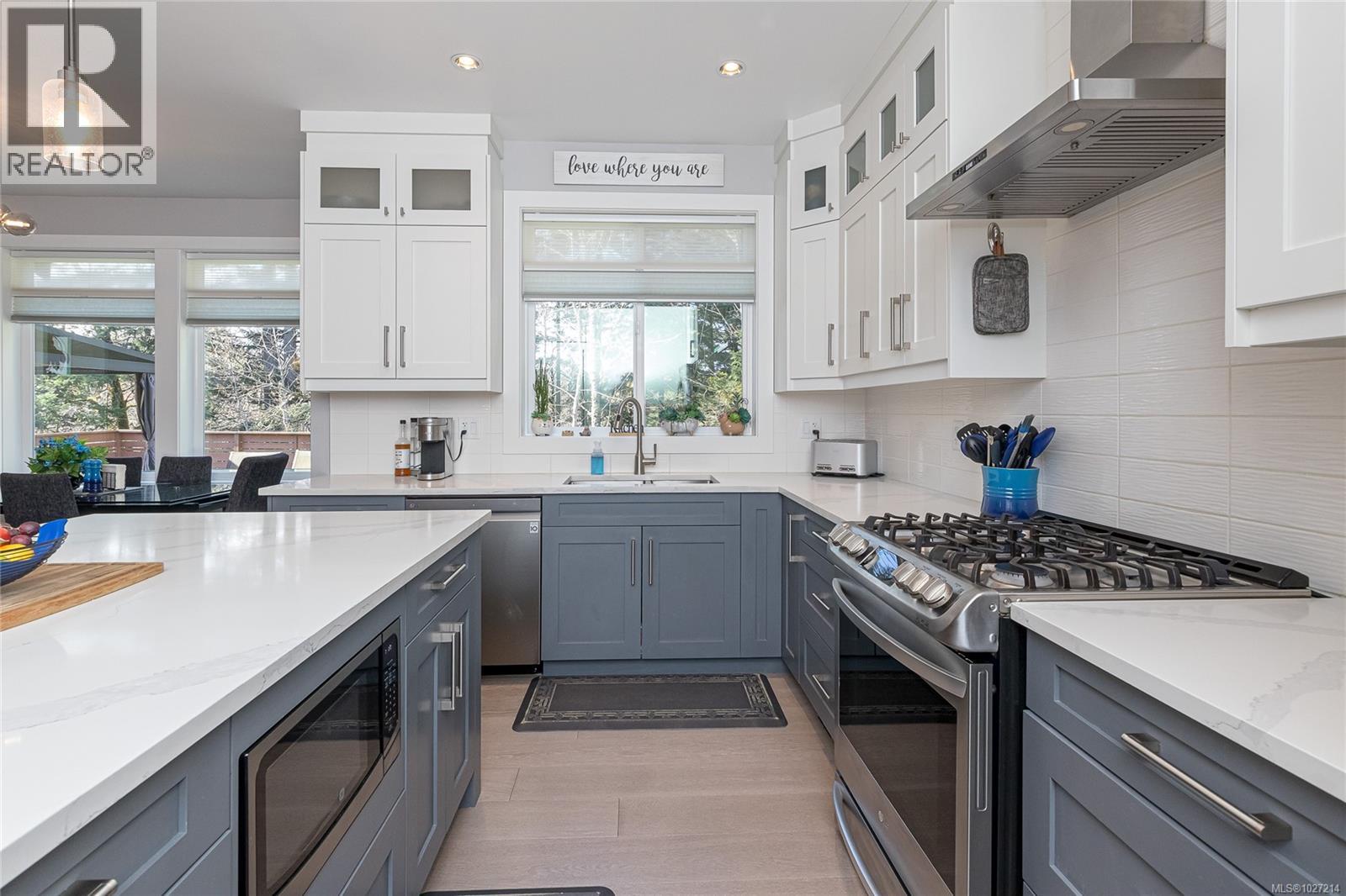 2117 TRIANGLE TRAIL - 20