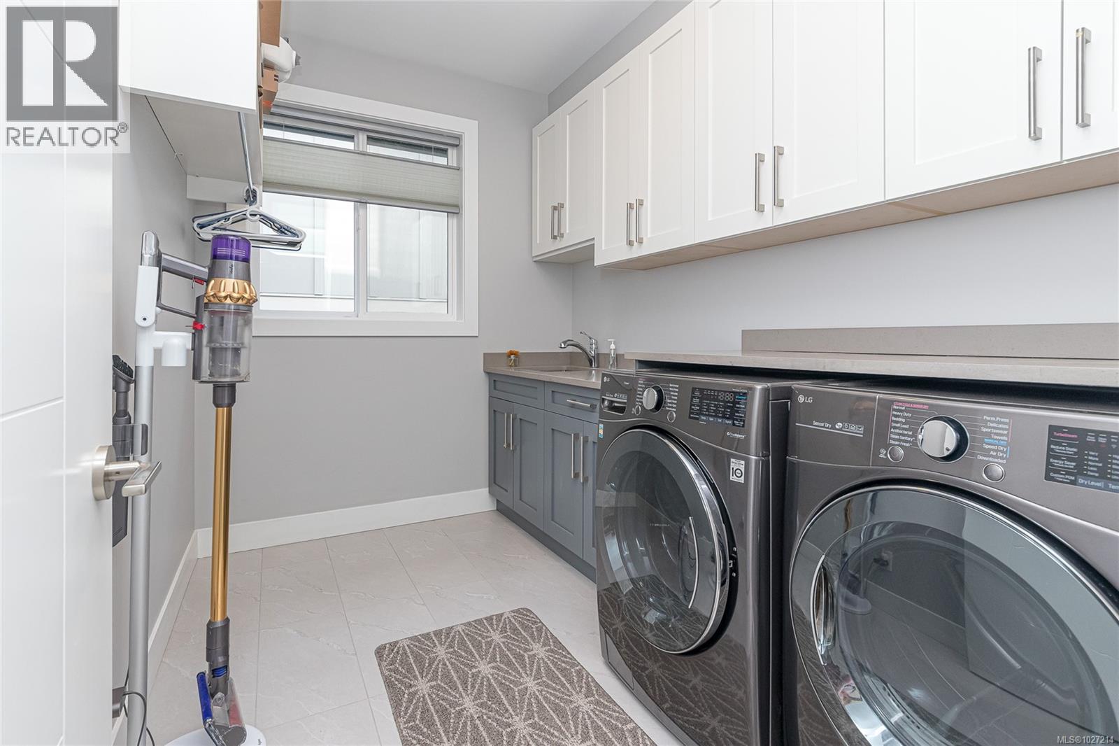 2117 TRIANGLE TRAIL - 24