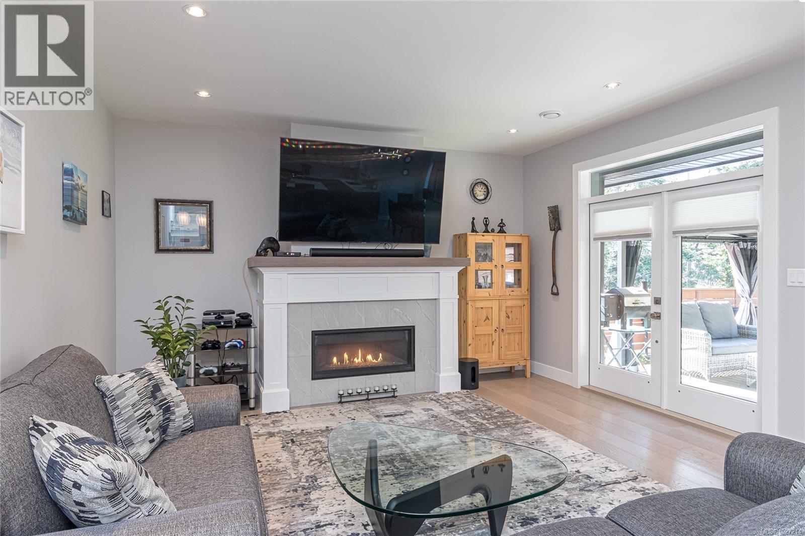 2117 TRIANGLE TRAIL - 10