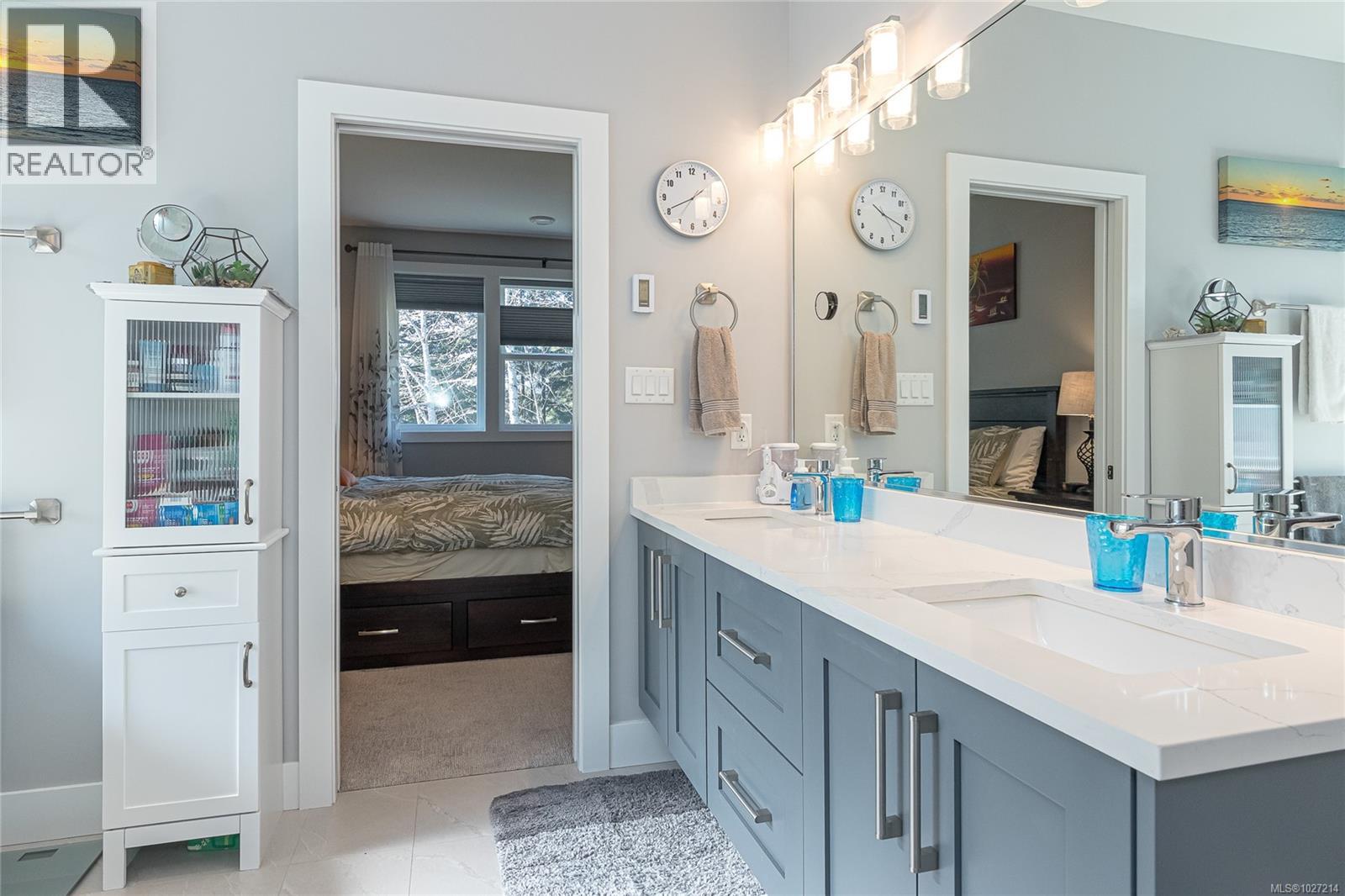 2117 TRIANGLE TRAIL - 31