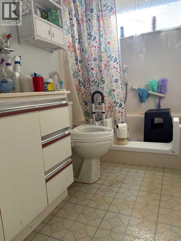 Single Family House Bungalow for Sale in  Richmond Road SW Rutland Park Calgary 