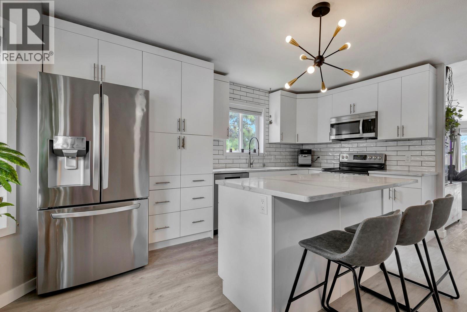 #6 2210 Louie Drive - 2