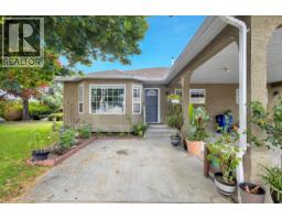 6 2210 Louie Drive, Westbank