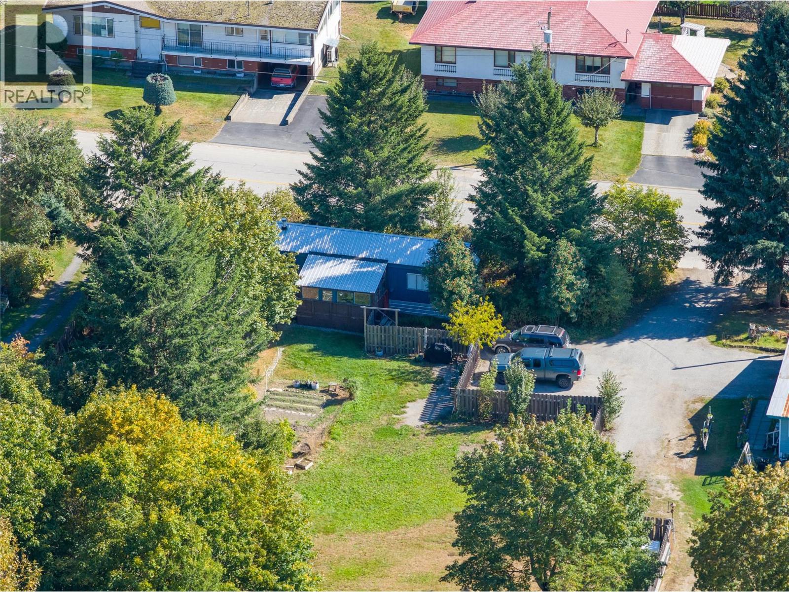 413 Edward Street - 3