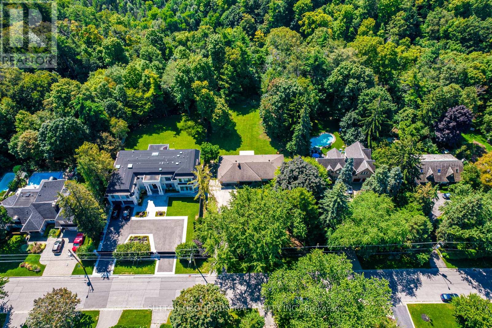 15 BELLEHAVEN CRESCENT - 7