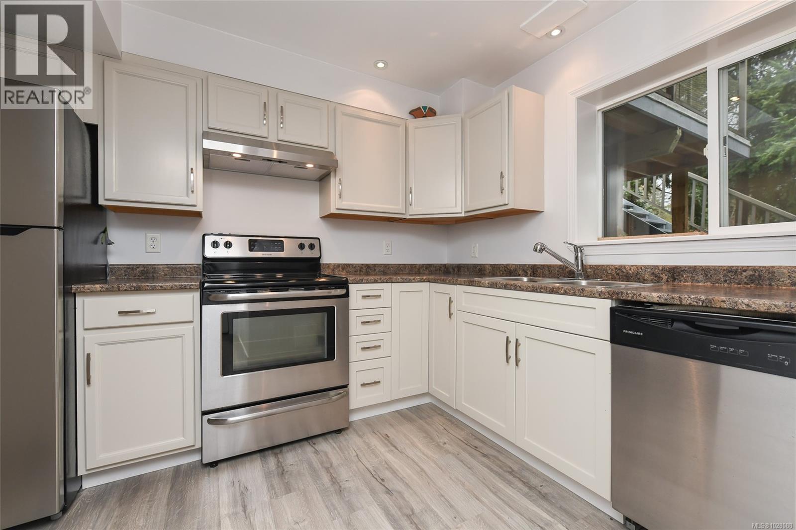 78 ROD & GUN RD - 21