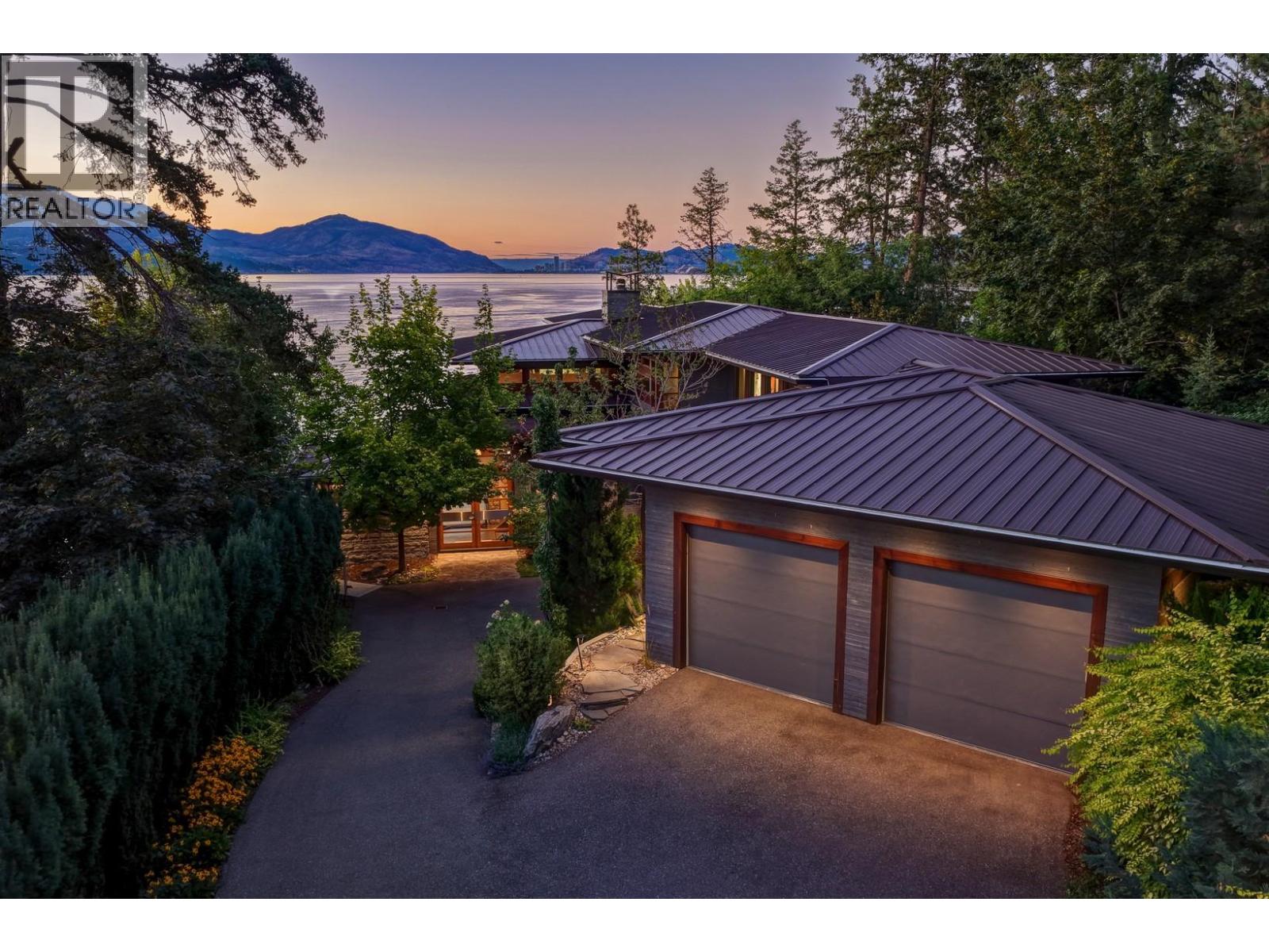  4896 Lakeshore Road, Kelowna