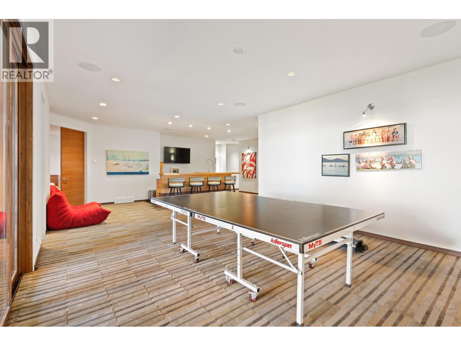  4896 Lakeshore Road, Kelowna