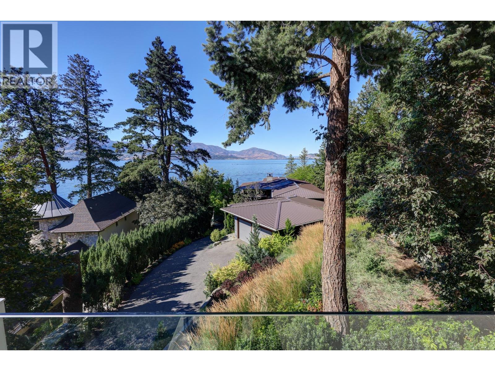  4896 Lakeshore Road, Kelowna