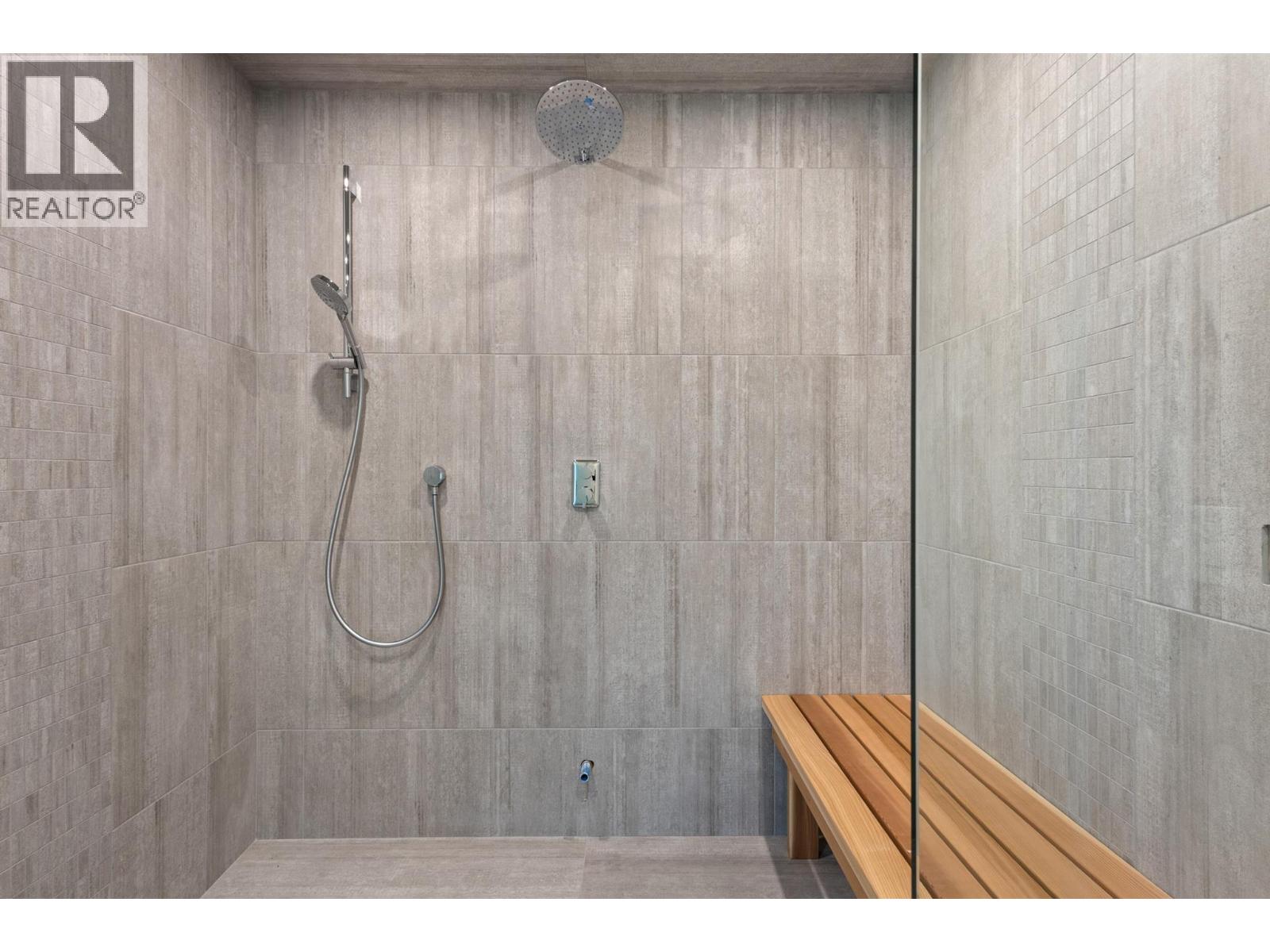  4896 Lakeshore Road, Kelowna