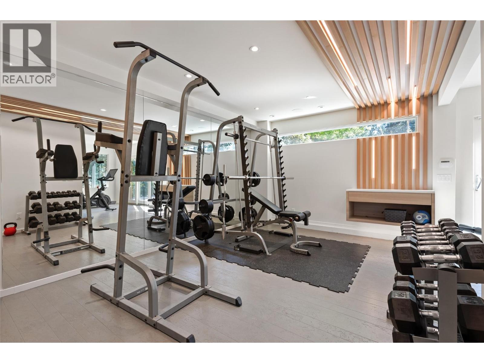  4896 Lakeshore Road, Kelowna