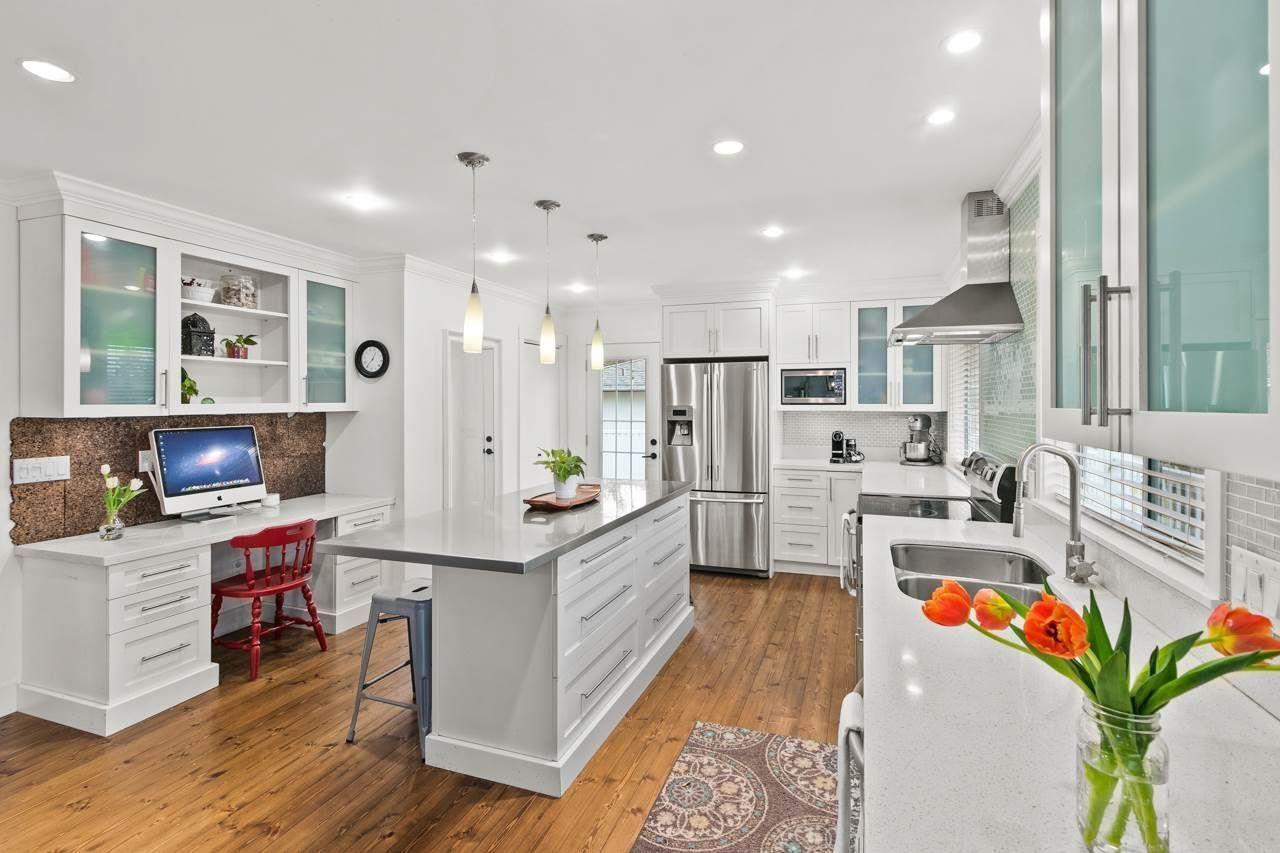 1341 PARKER STREET, White Rock