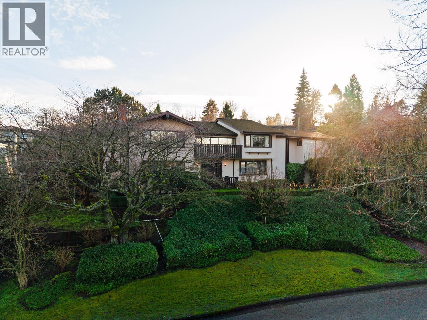 2296 W 32ND AVENUE, Vancouver