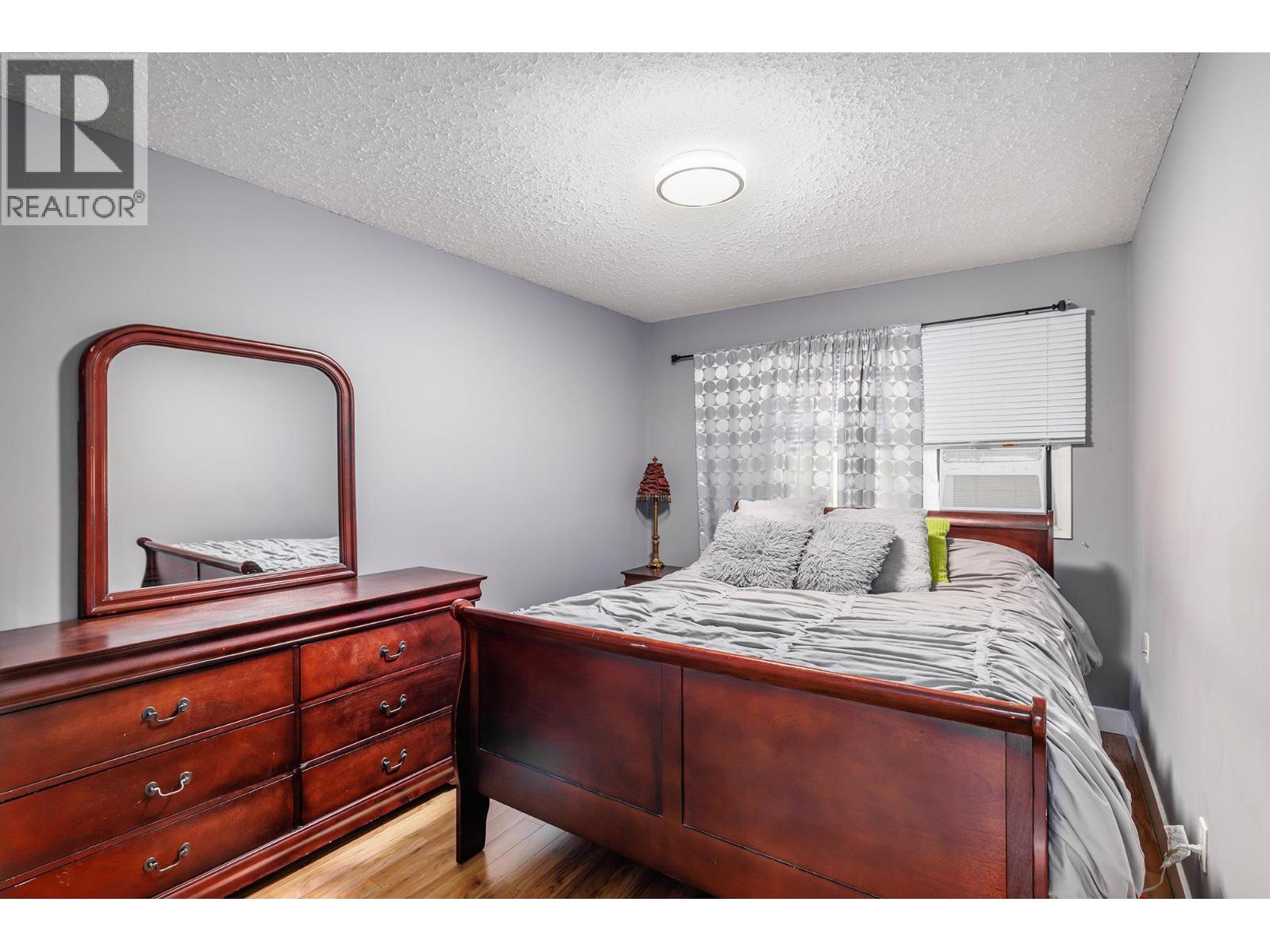 #307 555 Rowcliffe Avenue - 23