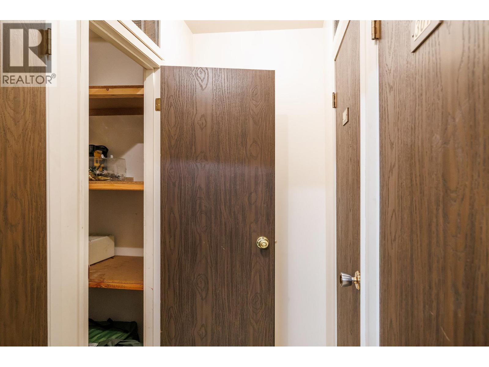 #307 555 Rowcliffe Avenue - 25