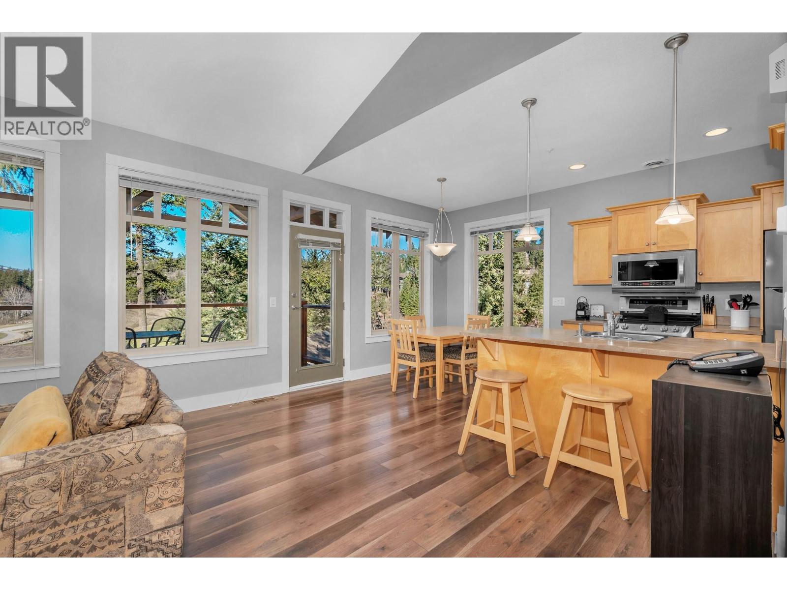 251 Predator Ridge Drive Unit# 14, Vernon