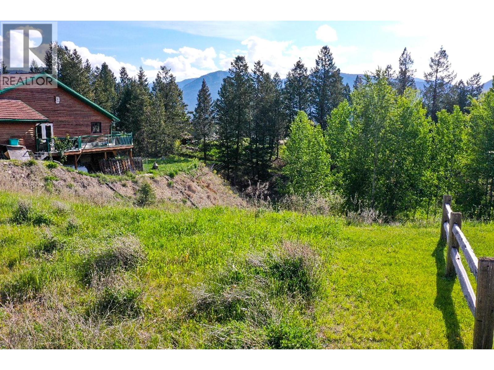 2161 PINETREE Place, Invermere