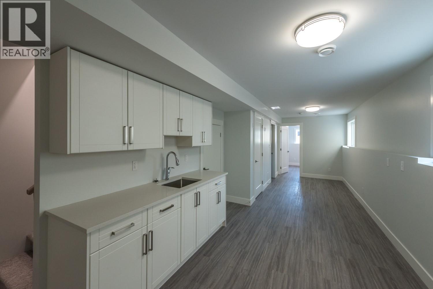 101 742 kamloops Avenue, Penticton