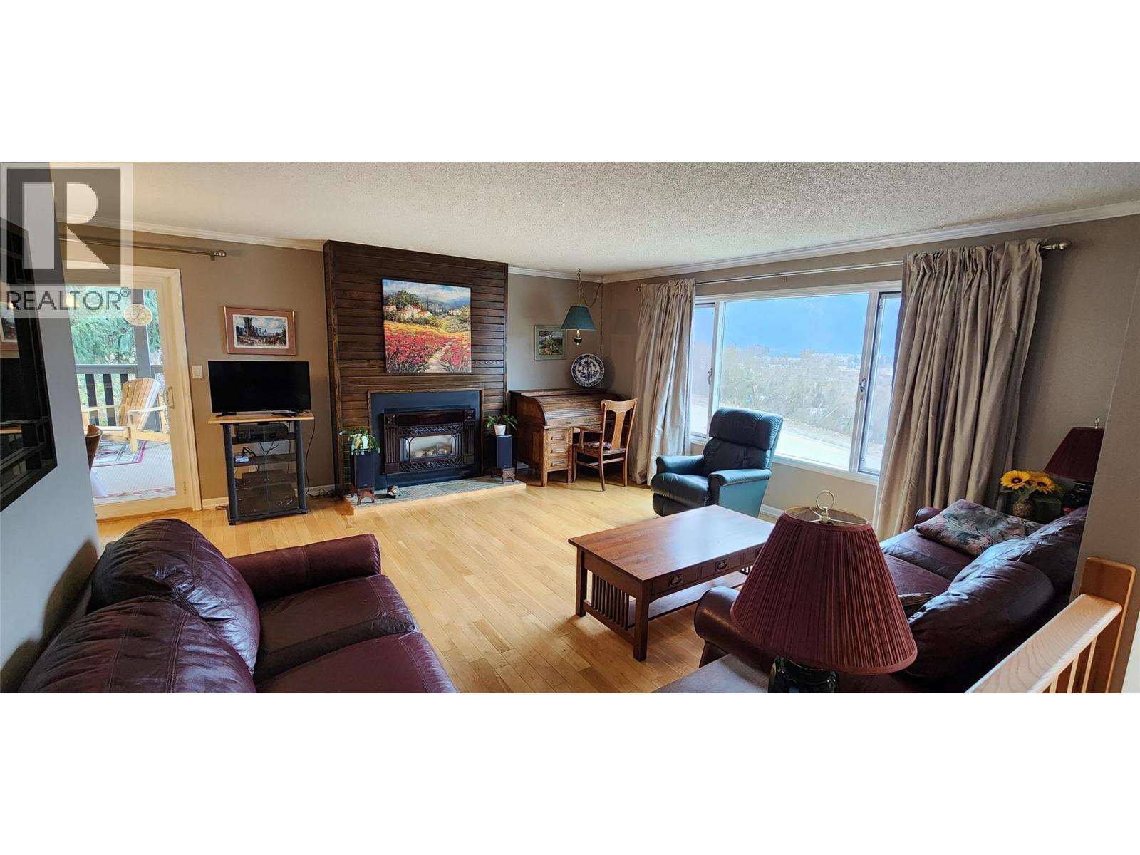 7389 VALLEY HEIGHTS DRIVE - 6