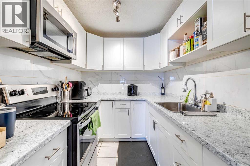 Single Family House Bi-level for Sale in  Aboyne Place NE Abbeydale Calgary 