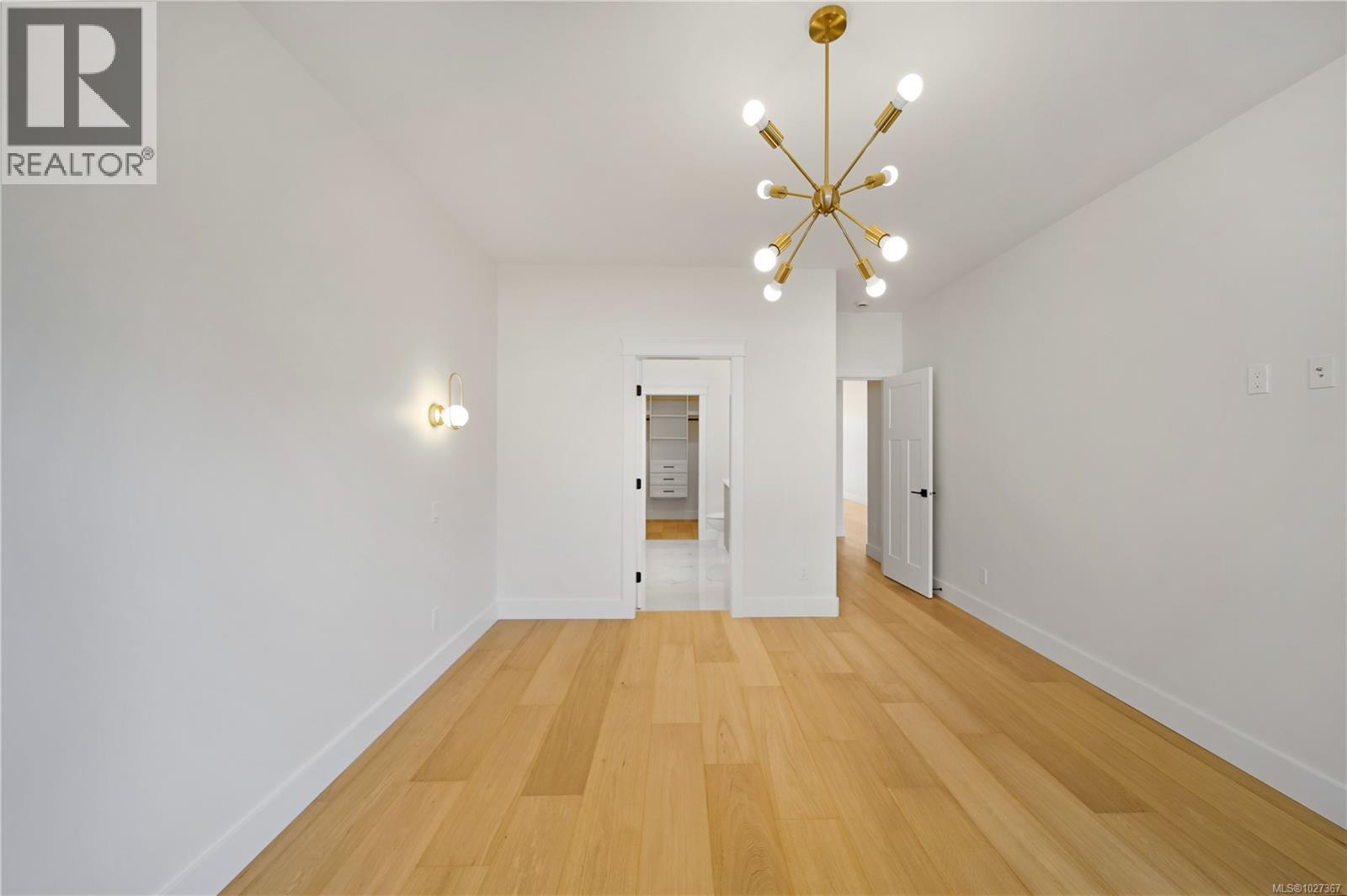 3692 LYALL POINT CRES - 23