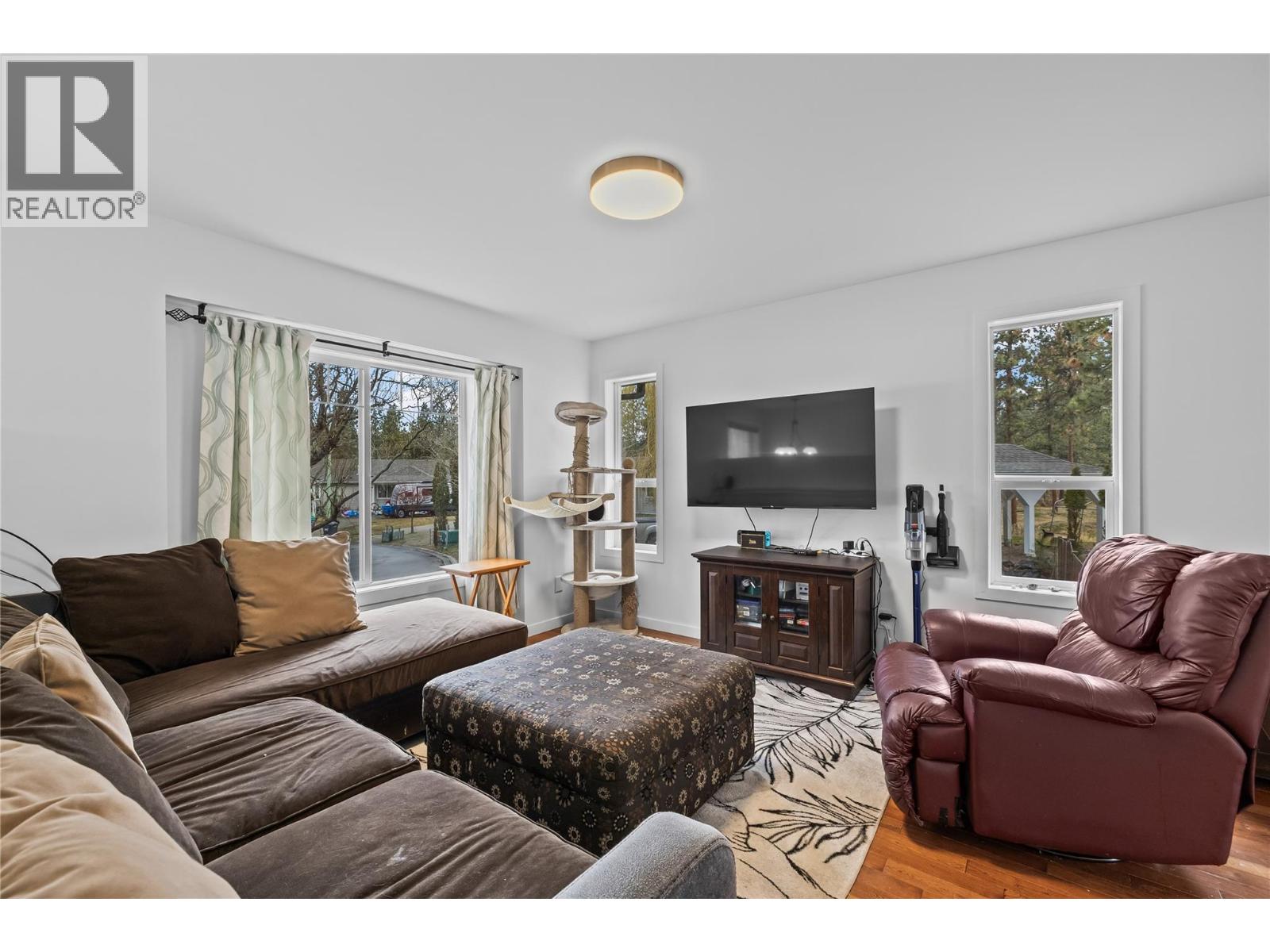  2010 Porcupine Court, Westbank