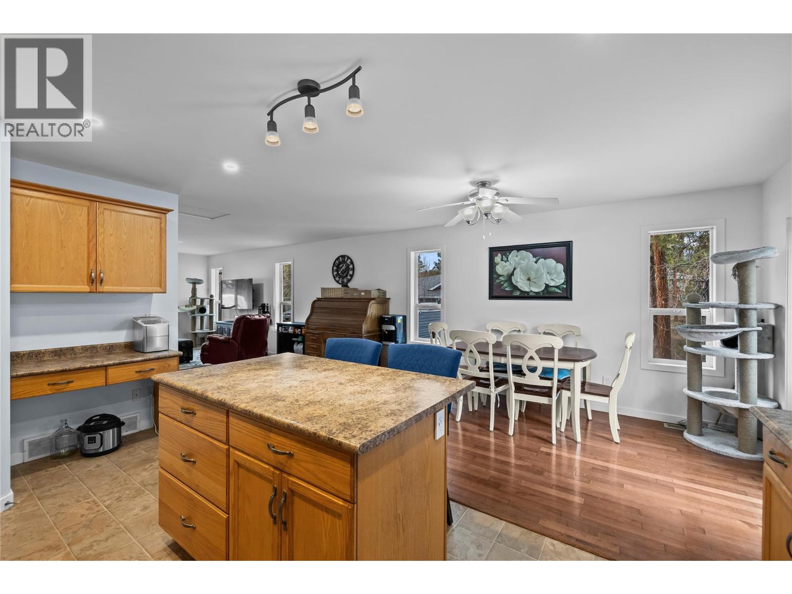  2010 Porcupine Court, Westbank