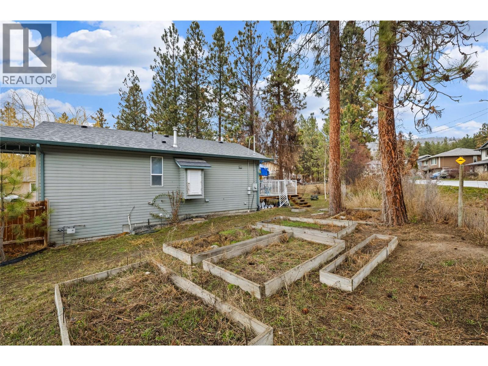  2010 Porcupine Court, Westbank