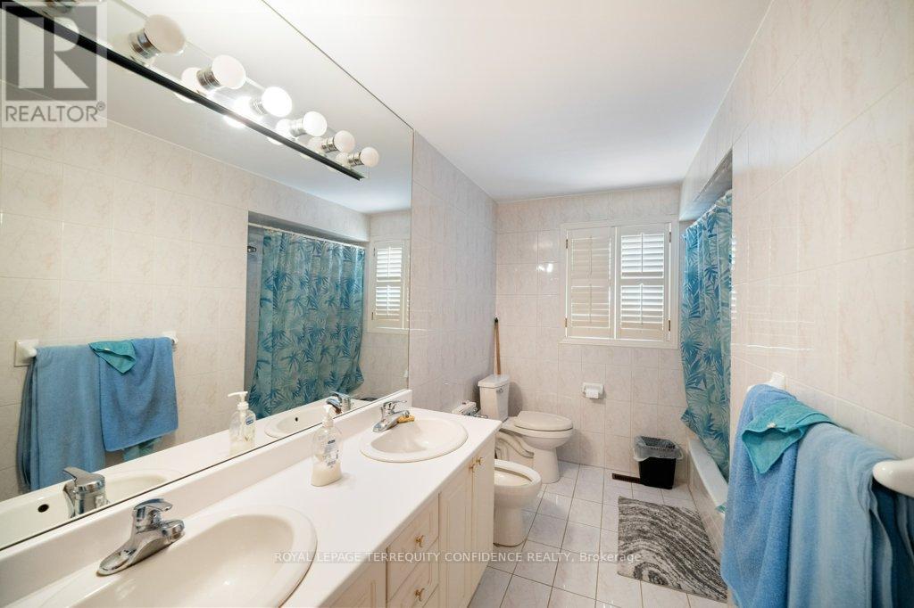 473 HOUNSLOW AVENUE - 10