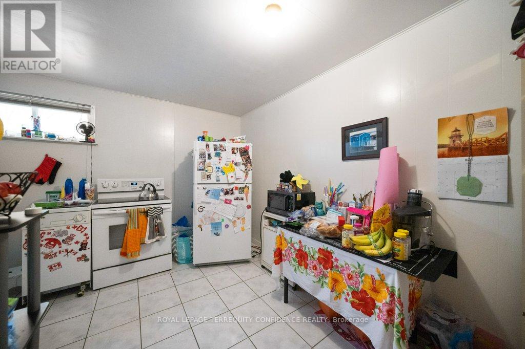 473 HOUNSLOW AVENUE - 17