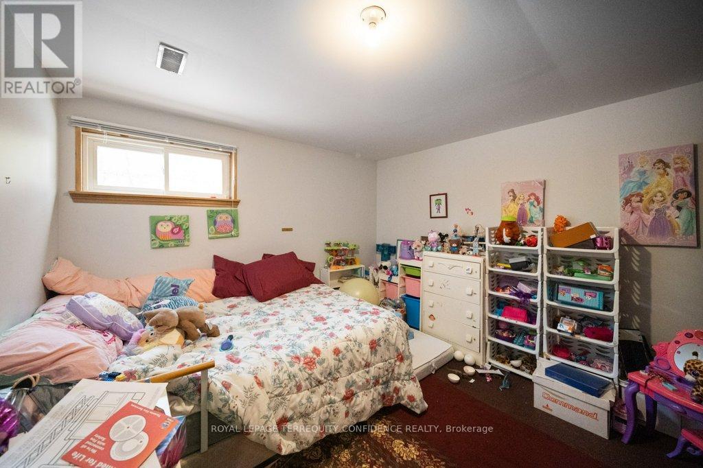 473 HOUNSLOW AVENUE - 22