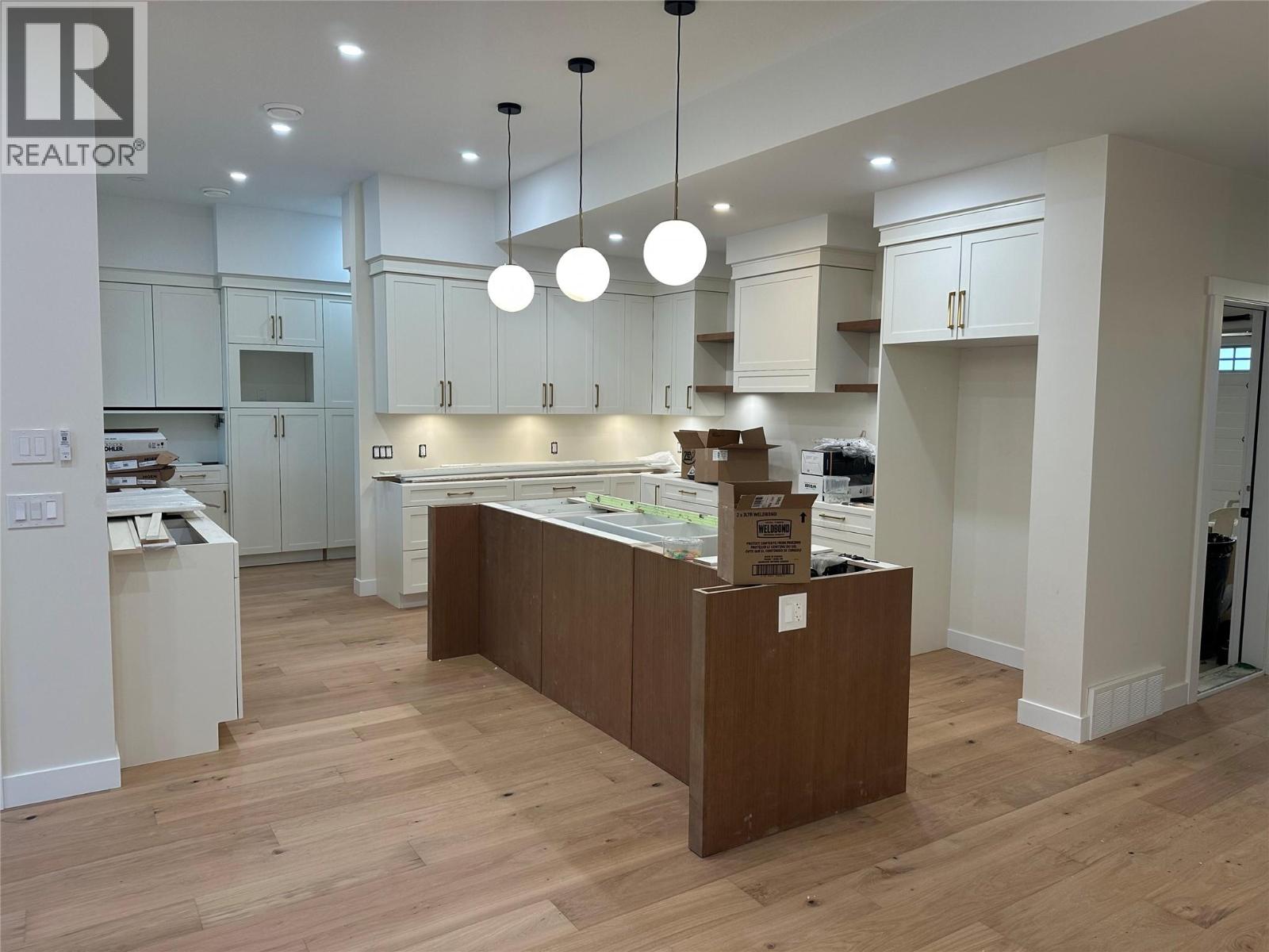 6609 Nixon Road Unit# 101, Summerland