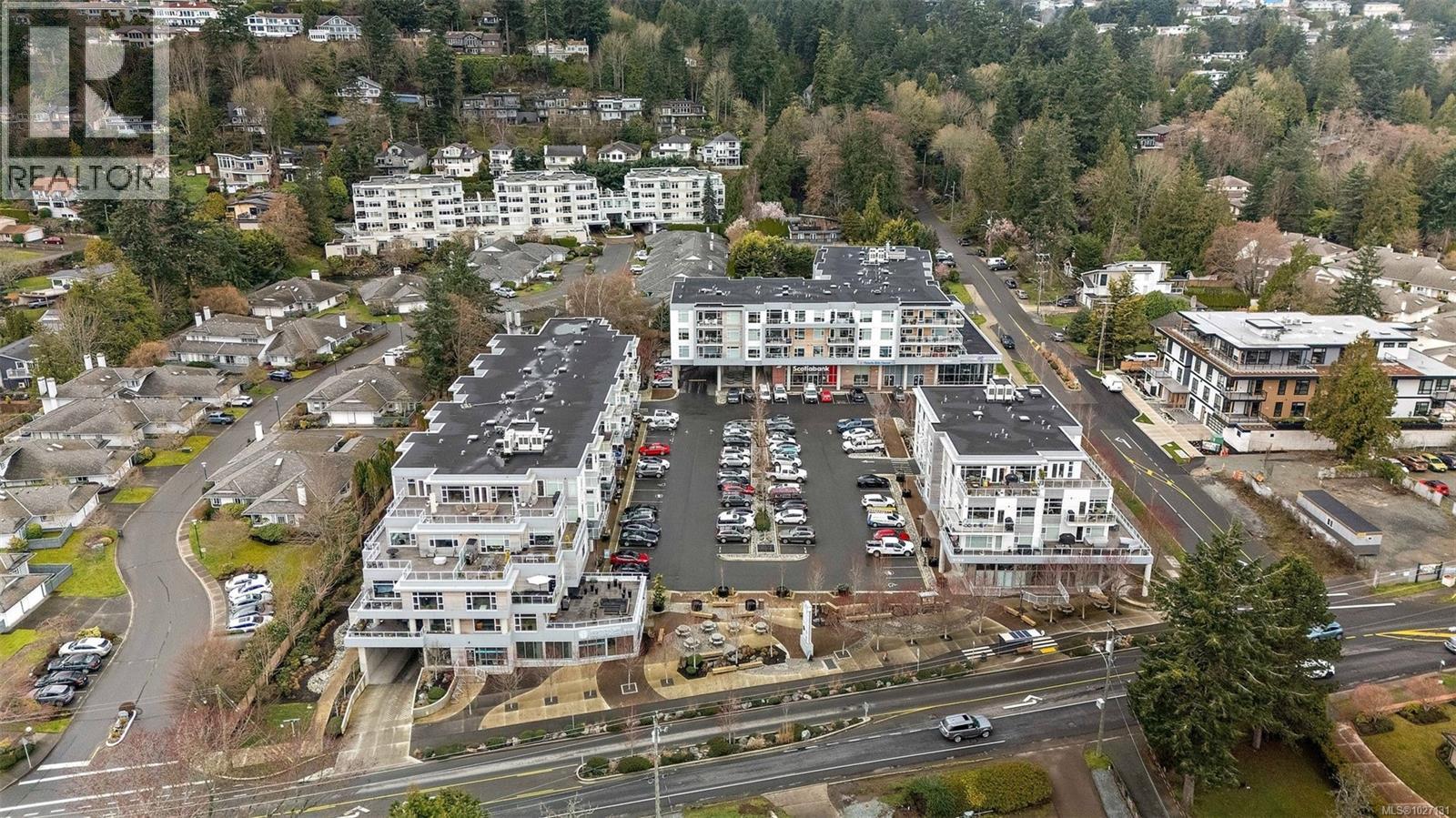 309 5120 Cordova Bay Road, Saanich