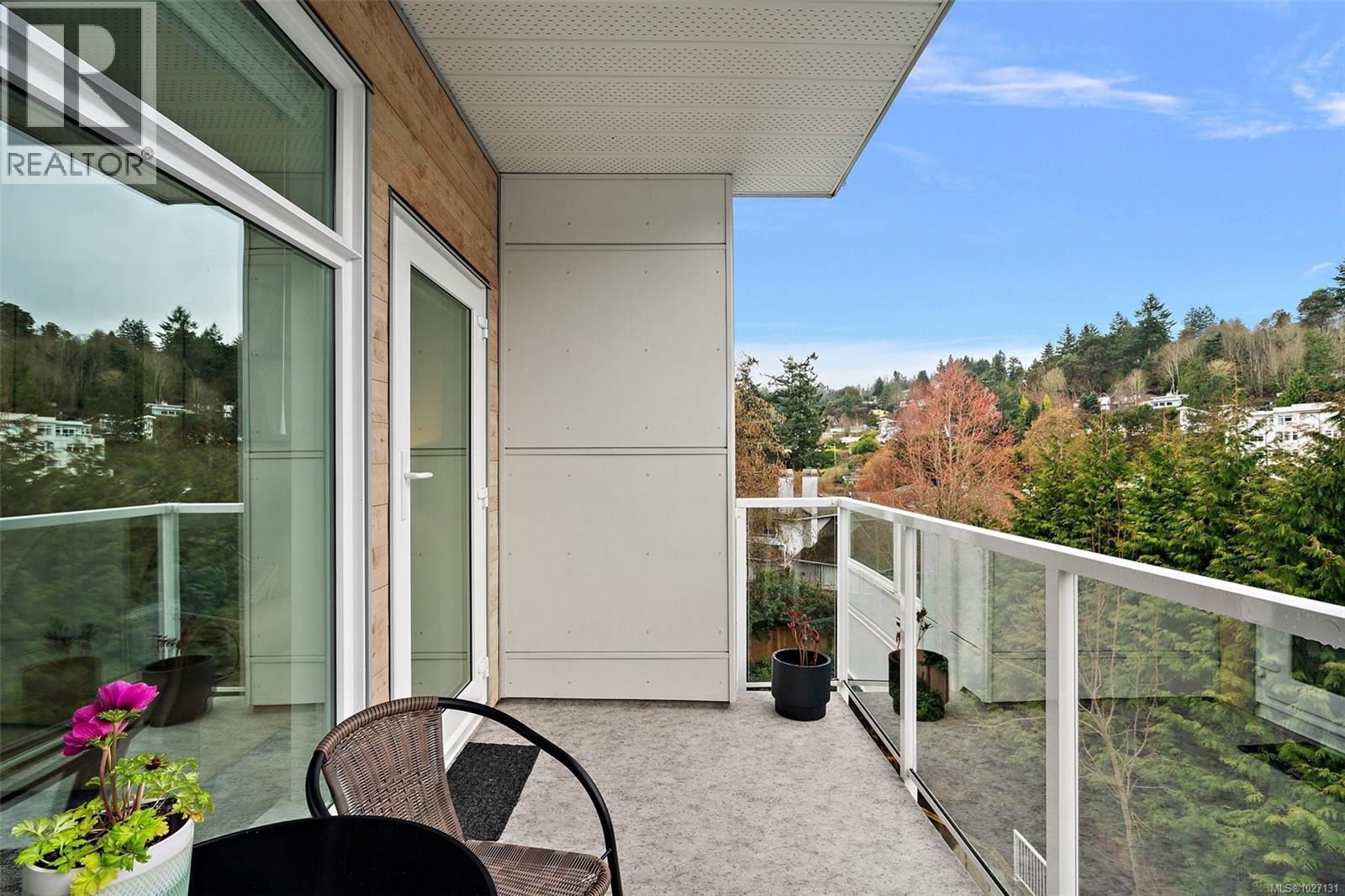#309 5120 Cordova Bay Rd - 23