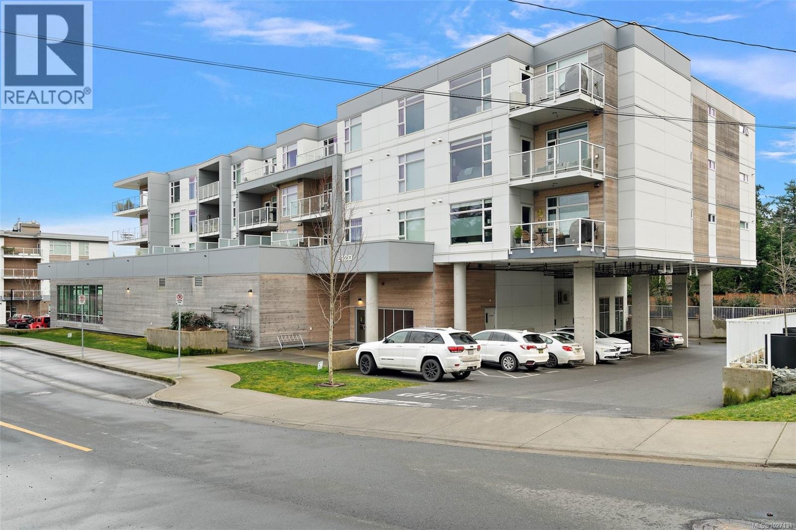 309 5120 Cordova Bay Road, Saanich