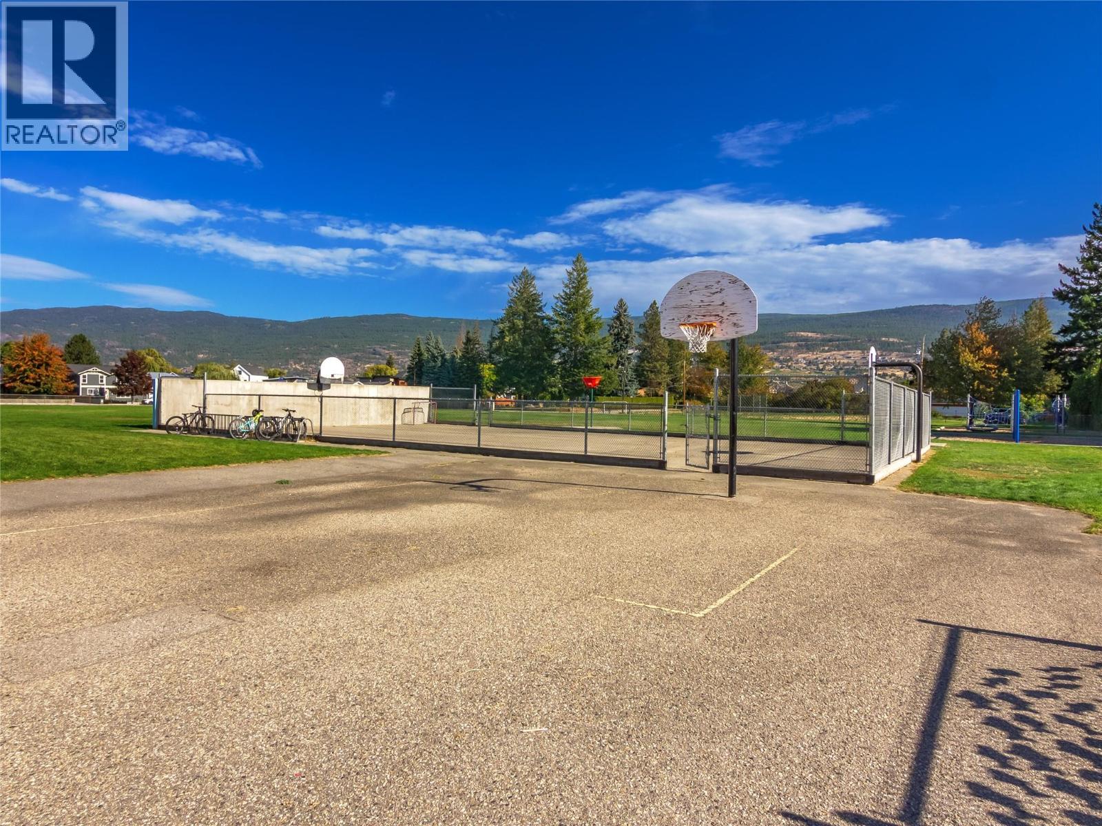 6609 Nixon Road Unit# 101, Summerland