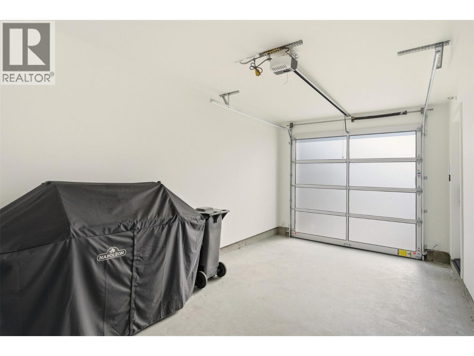 3080 Landry Crescent, Summerland