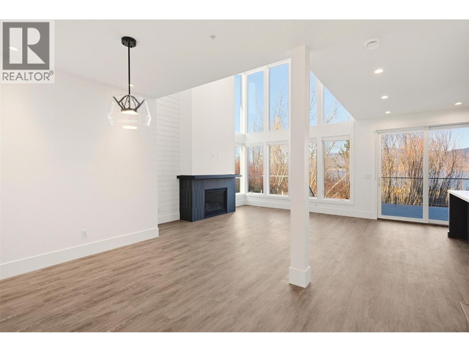 3080 Landry Crescent, Summerland