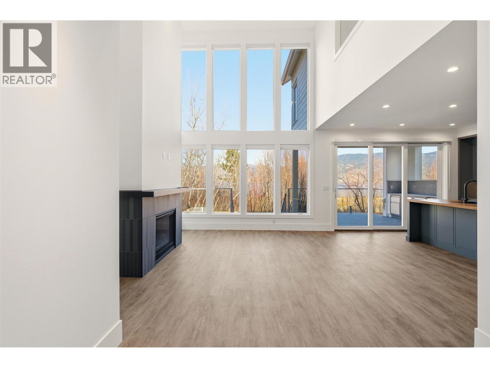 3080 Landry Crescent, Summerland