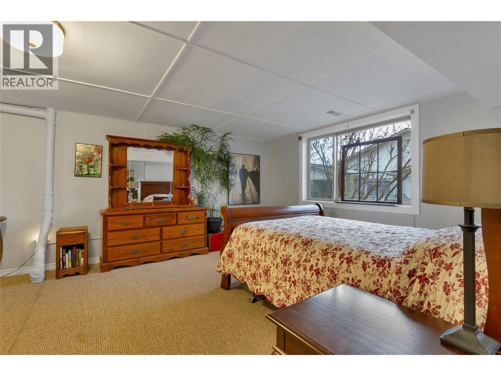 #34 4303 27 Avenue - 35