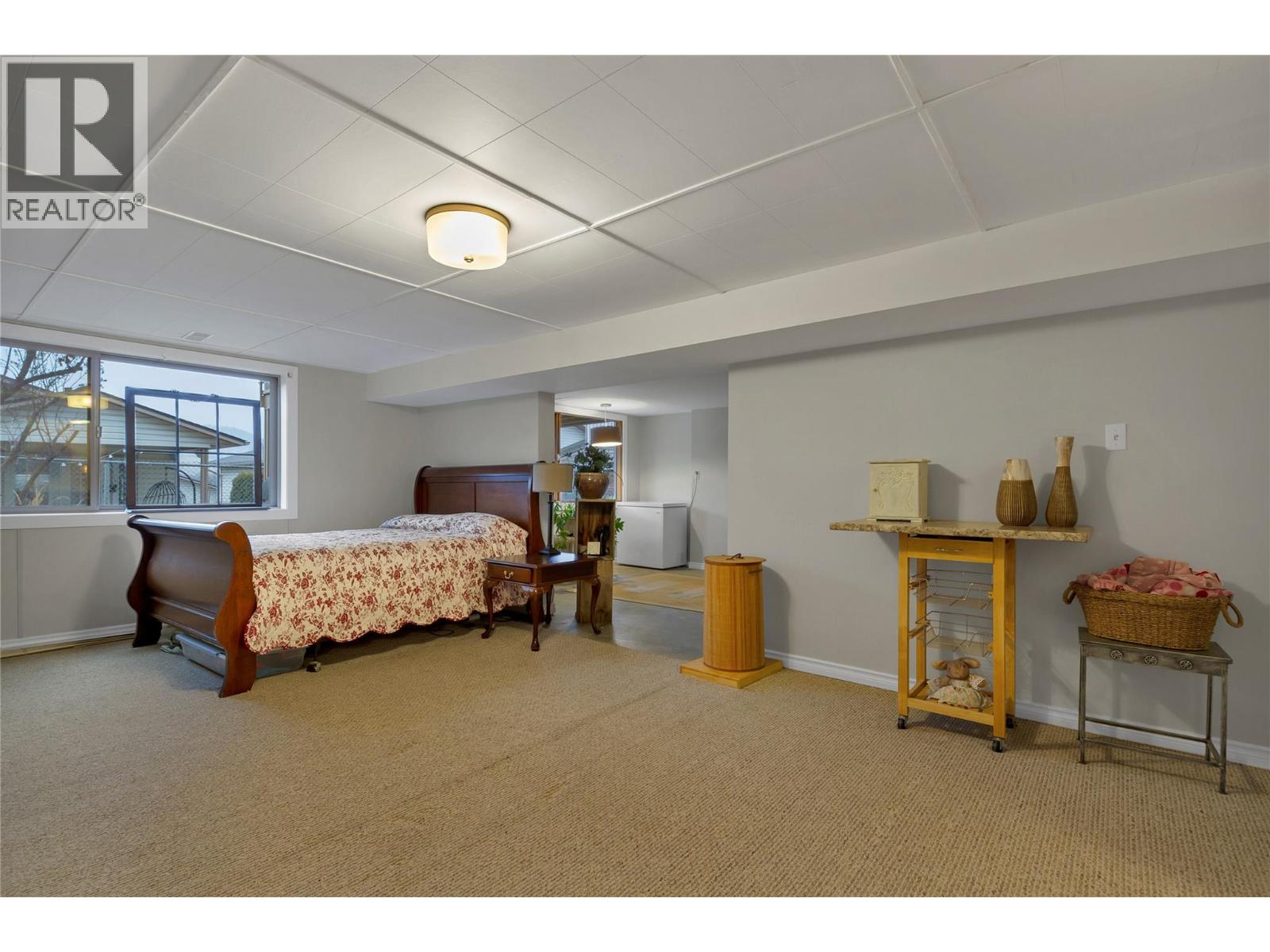 #34 4303 27 Avenue - 37