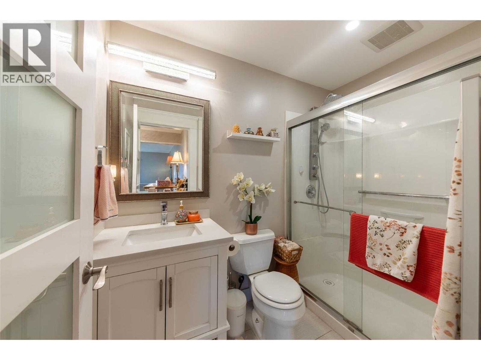 8 1555 Summit Drive, Kamloops