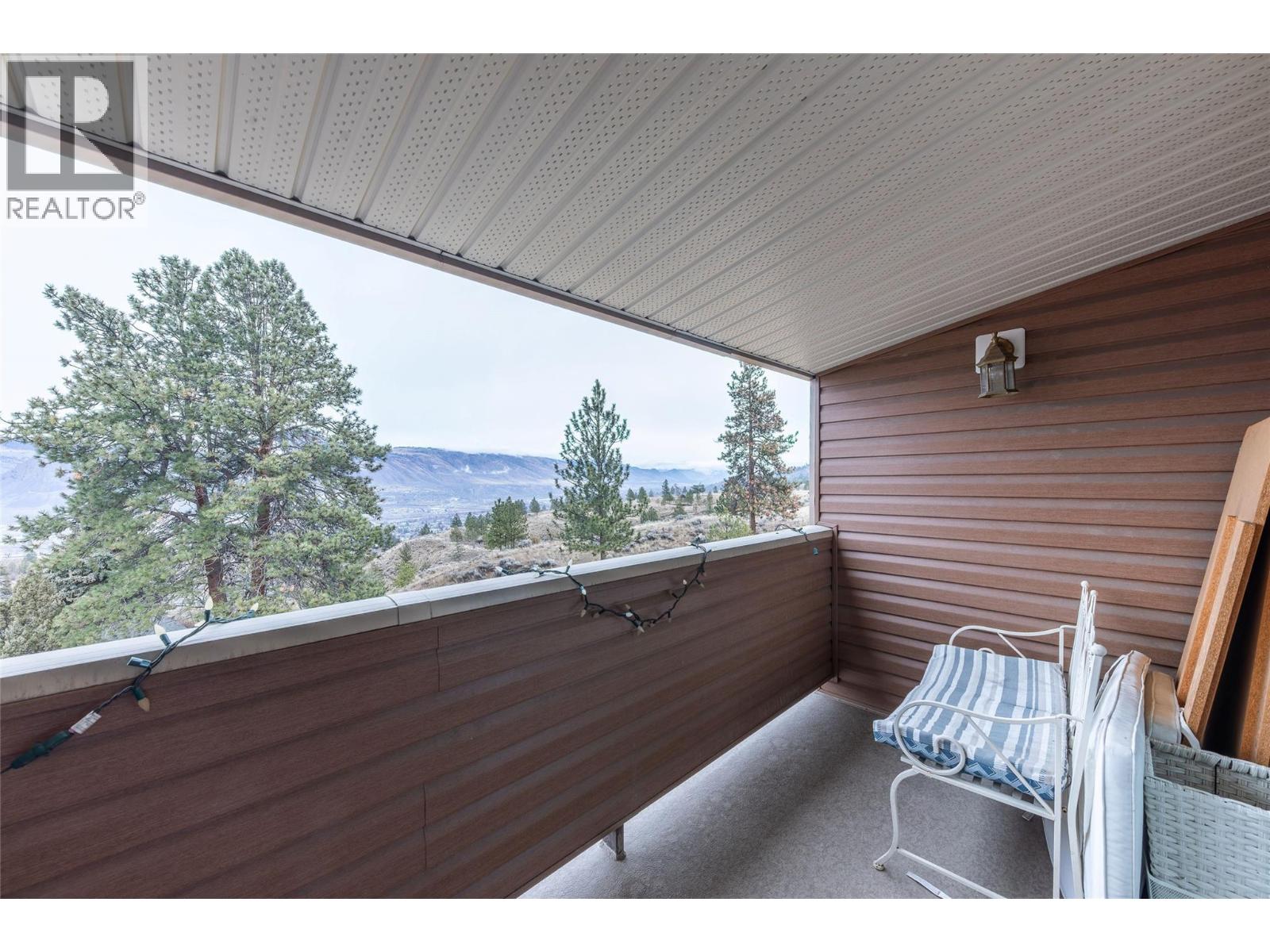 8 1555 Summit Drive, Kamloops