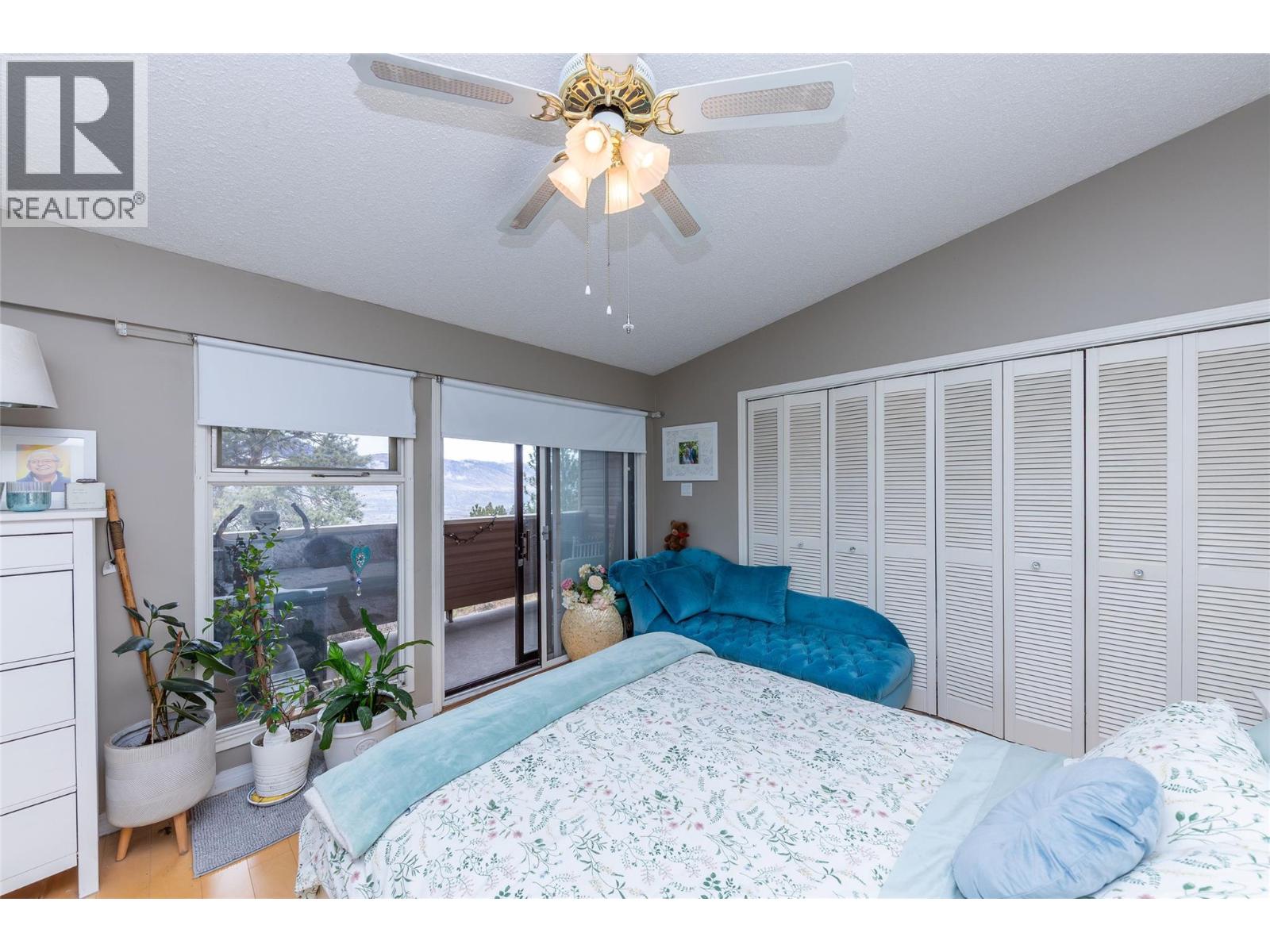 8 1555 Summit Drive, Kamloops