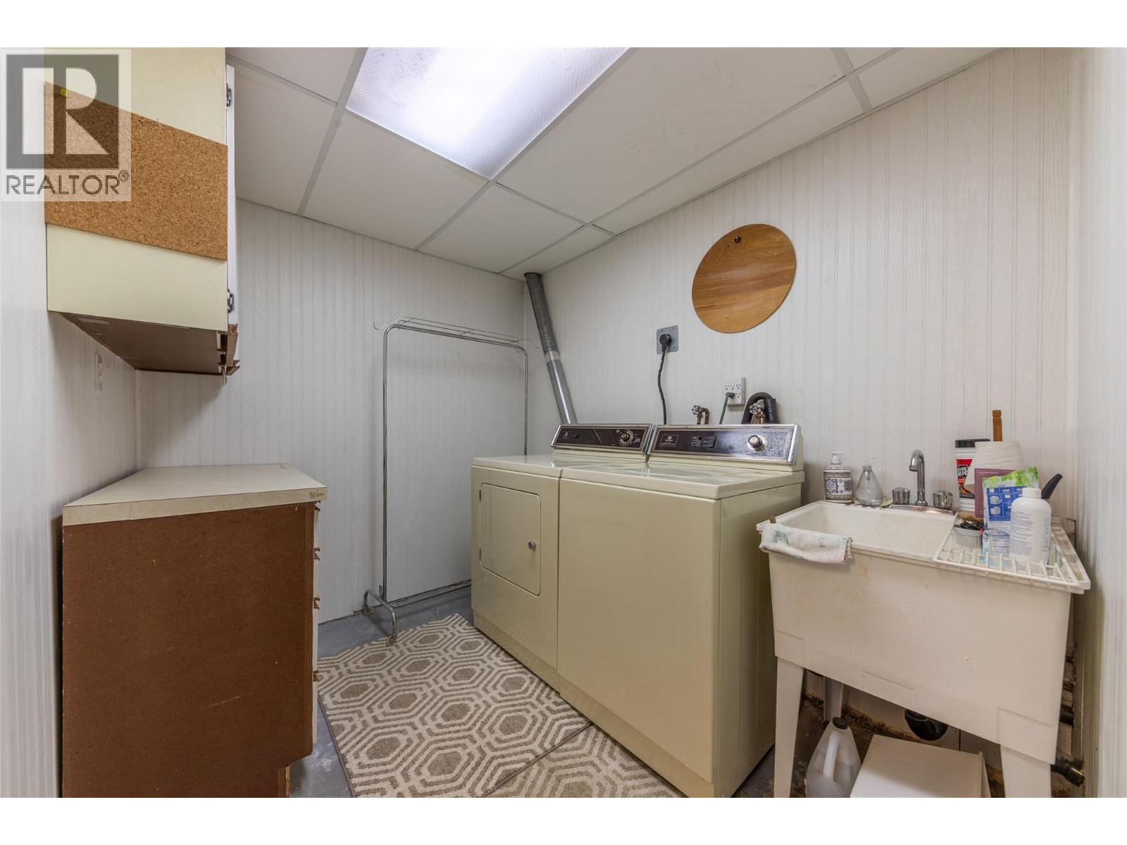 8 1555 Summit Drive, Kamloops