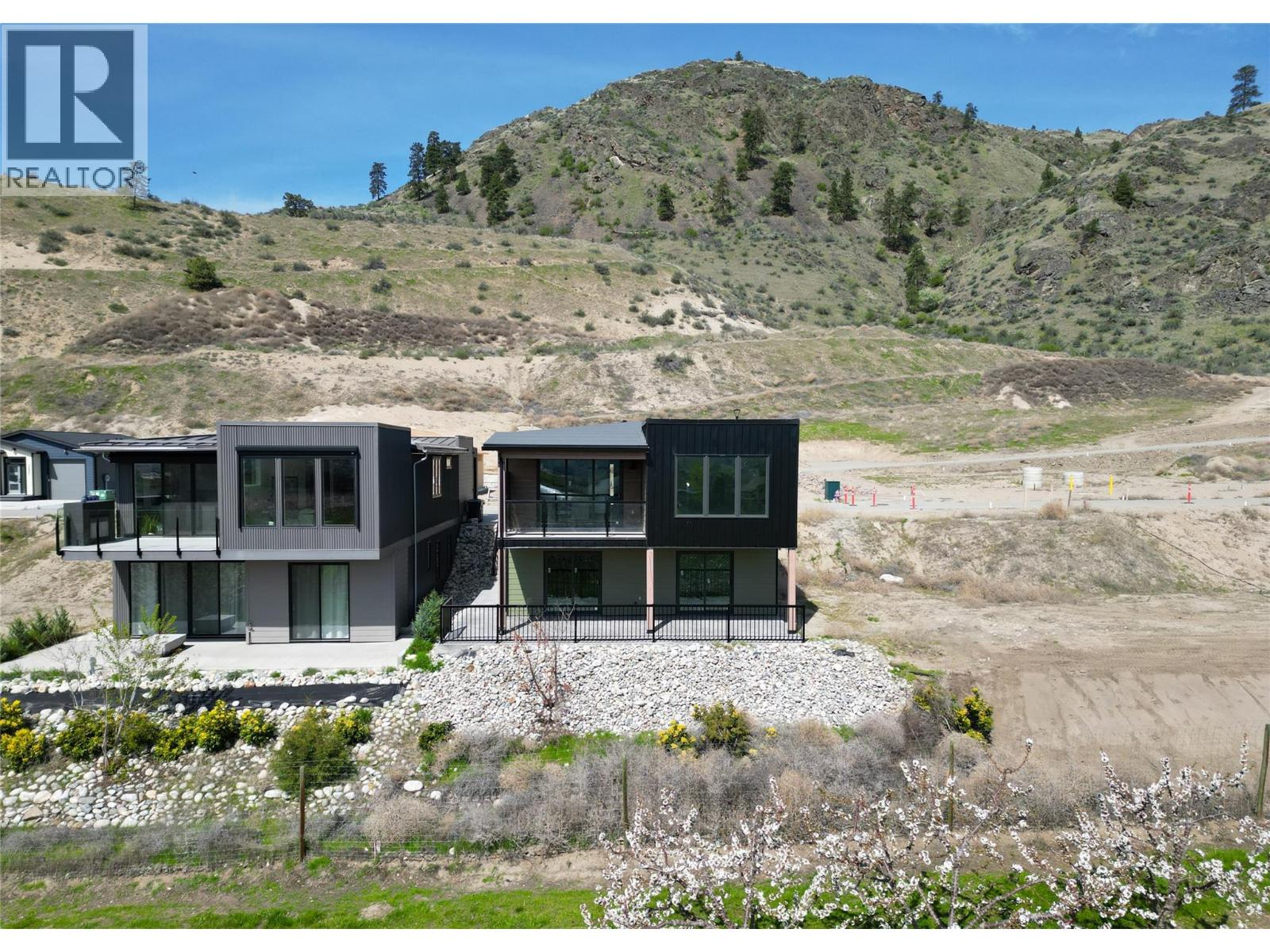 1217 Copper Road, Oliver