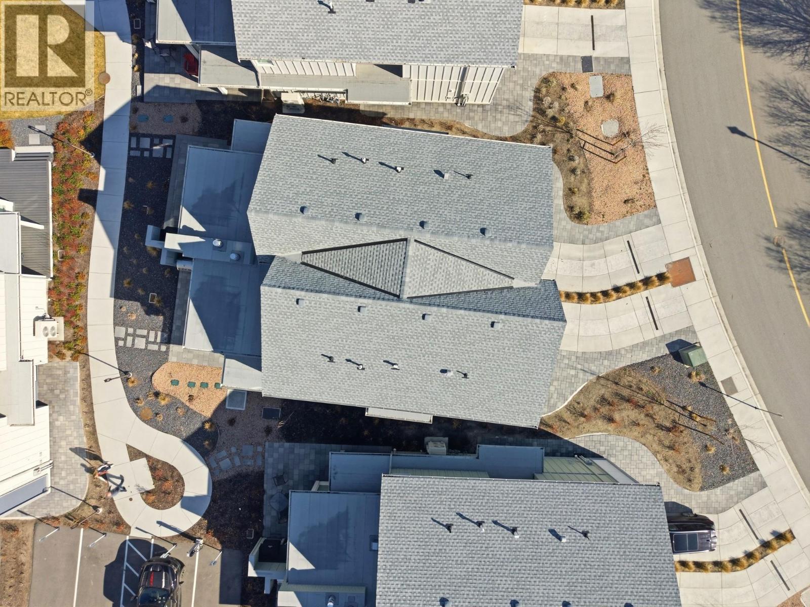 3290 Landry Crescent, Summerland